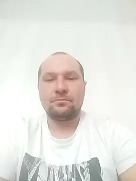 Snapshot of Berghochzugfahrt chatting on 11/24/25, 08:47 Berghochzugfahrt online show from 11/24/25, 08:47
