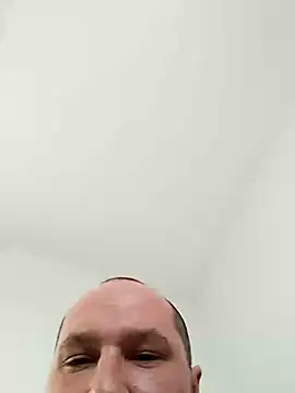 Snapshot of Berghochzugfahrt chatting on 11/08/25, 07:45 Berghochzugfahrt online show from 11/08/25, 07:45