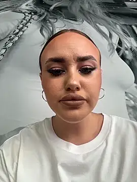 KiraSunshine online show from 02/15/26, 06:14