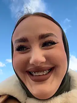 KiraSunshine online show from 11/03/25, 03:45