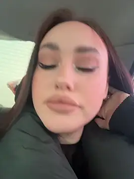 KiraSunshine online show from 01/08/26, 03:34