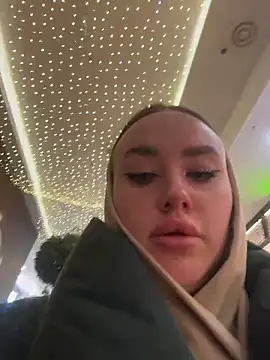 KiraSunshine online show from 12/04/25, 04:11