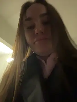 KiraSunshine online show from 05/13/26, 03:02
