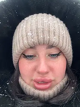 KiraSunshine online show from 12/02/25, 04:14