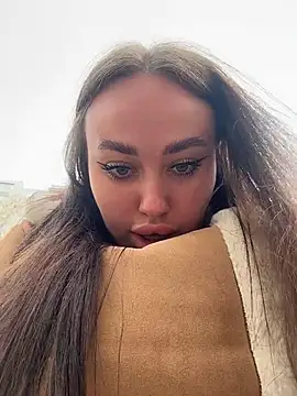 KiraSunshine online show from 03/28/26, 03:18