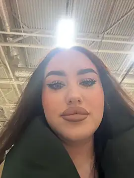 KiraSunshine online show from 12/15/25, 03:56