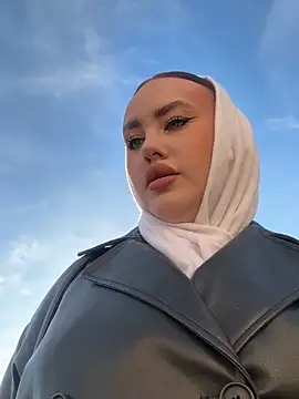 KiraSunshine online show from 11/01/25, 03:24