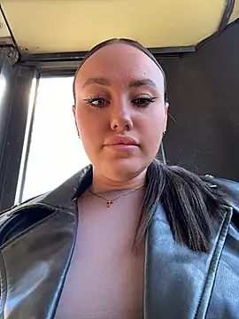 KiraSunshine online show from 04/29/26, 07:34
