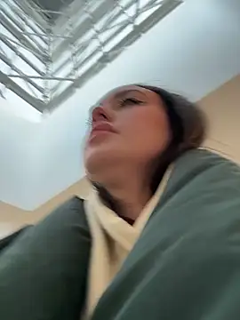 KiraSunshine online show from 11/28/25, 04:12