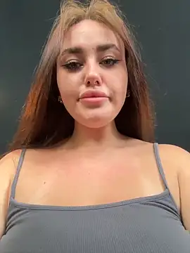 KiraSunshine online show from 02/26/26, 04:45