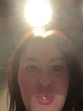 KiraSunshine online show from 10/24/25, 03:27