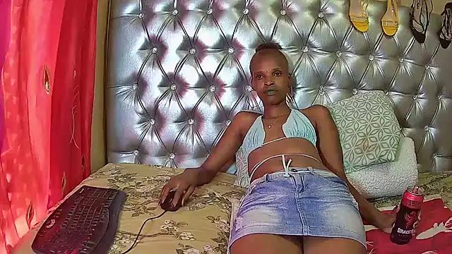 Snapshot of EbonyPexie chatting on 12/17/25, 09:47 EbonyPexie online show from 12/17/25, 09:47