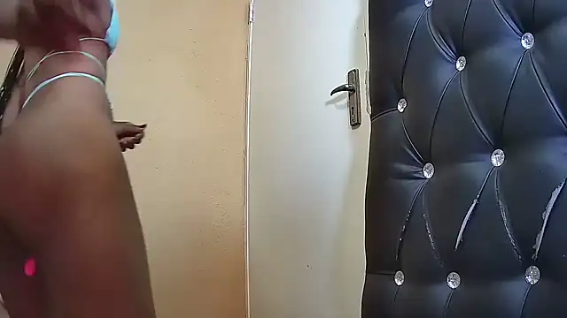 Snapshot of EbonyPexie chatting on 12/04/25, 11:53 EbonyPexie online show from 12/04/25, 11:53