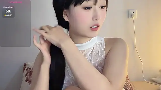 Snapshot of Xiaowen-wen chatting on 03/21/26, 04:00 Xiaowen-wen online show from 03/21/26, 04:00