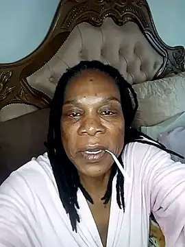 Hotcougar online show from 10/24/25, 06:01