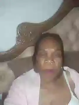 Hotcougar online show from 10/28/25, 07:13