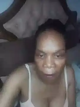 Hotcougar online show from 10/27/25, 04:41