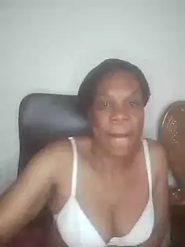 Hotcougar online show from 11/18/25, 08:17