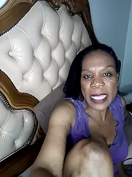 Hotcougar online show from 11/05/25, 07:17