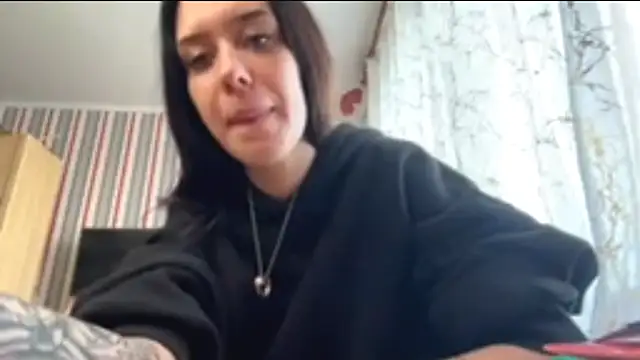 LoreleiFolta online show from 11/01/25, 11:15