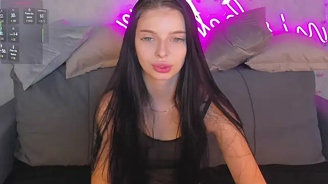 Eva Mayers online show from 11/28/25, 12:44