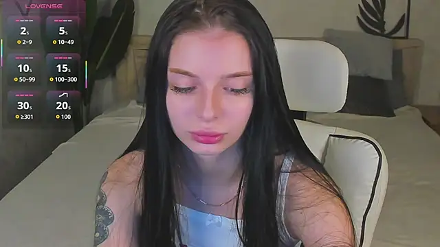 Eva Mayers online show from 11/27/25, 12:00