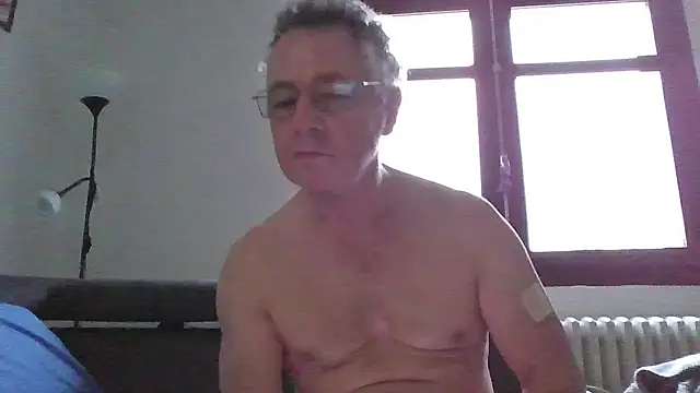 Snapshot of Sexyfab65 chatting on 03/06/26, 07:25 Sexyfab65 online show from 03/06/26, 07:25
