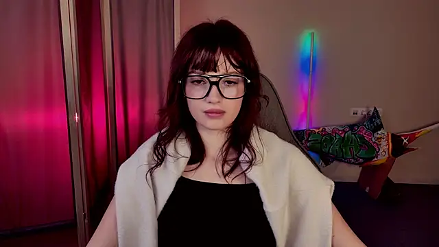 KiraVair online show from 04/14/26, 12:10