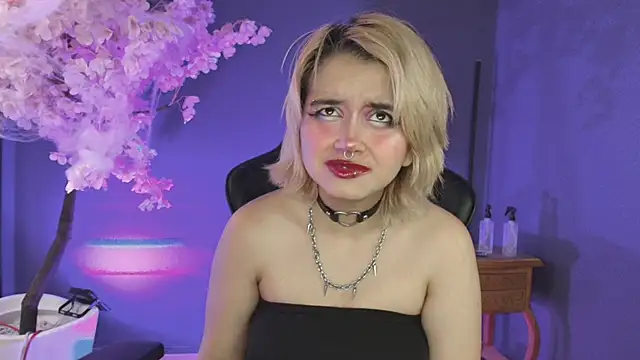 Navier   online show from 10/30/25, 07:11