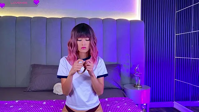 Tiny Dream online show from 12/20/25, 09:06