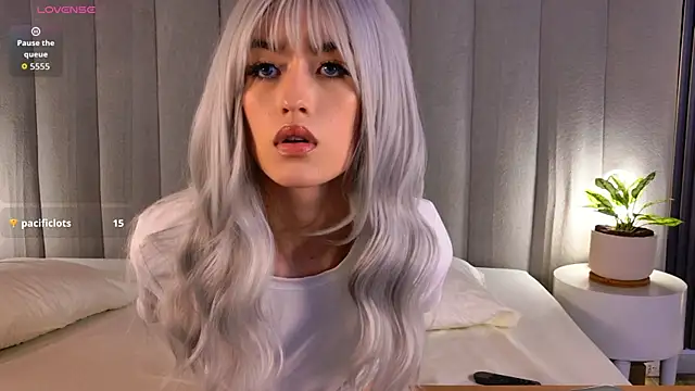 Tiny Dream online show from 10/23/25, 09:24