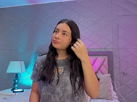 ViolettRouse online show from 11/20/25, 05:02