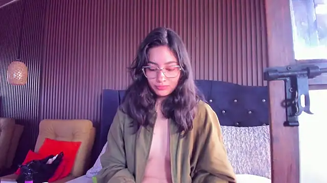 ViolettRouse online show from 02/17/26, 05:43