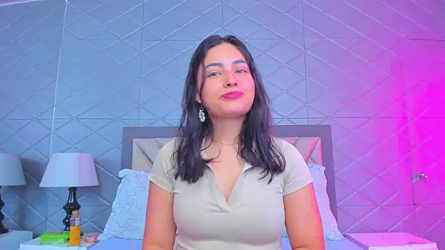 ViolettRouse online show from 02/05/26, 02:57