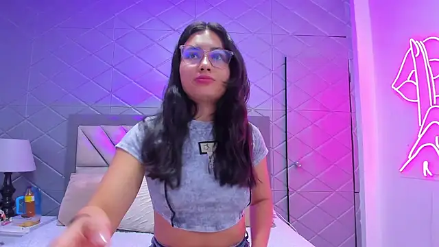 ViolettRouse online show from 12/02/25, 04:30