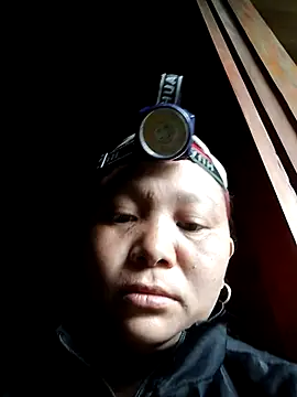 Snapshot of siro-zz chatting on 10/24/25, 01:48 siro-zz online show from 10/24/25, 01:48