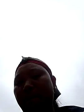 Snapshot of siro-zz chatting on 10/29/25, 08:46 siro-zz online show from 10/29/25, 08:46