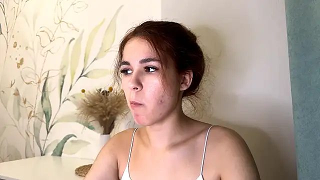 LunaAfrodita online show from 11/12/25, 06:01