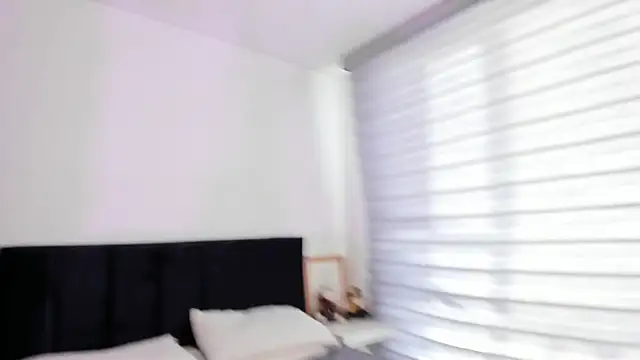 melanie roux   online show from 06/02/26, 12:27