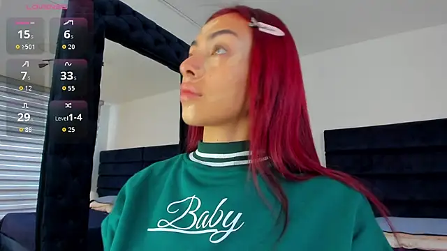 Snapshot of melanie_roux__ chatting on 02/16/26, 12:15 melanie roux online show from 02/16/26, 12:15