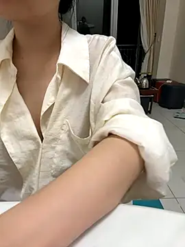 Minhee22 online show from 11/12/25, 07:51