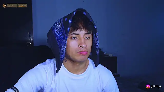 Snapshot of jhon_mendoza_ chatting on 10/31/25, 10:16 jhon mendoza online show from 10/31/25, 10:16