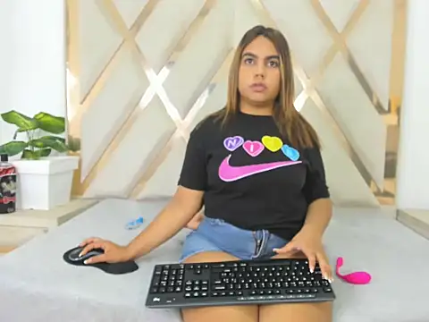 Snapshot of valentinaasm chatting on 03/31/26, 12:51 valentinaasm online show from 03/31/26, 12:51