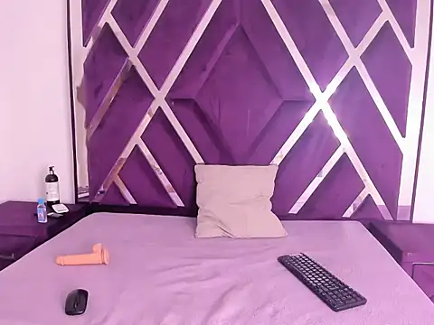 Snapshot of valentinaasm chatting on 11/07/25, 12:42 valentinaasm online show from 11/07/25, 12:42