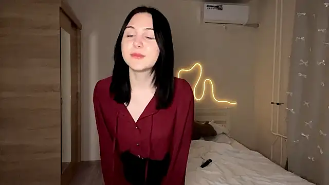 MyraLitterers online show from 03/10/26, 04:22