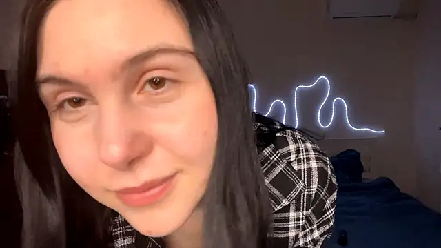 MyraLitterers online show from 04/14/26, 04:23