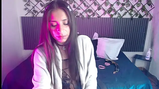 Lunaa 07 online show from 04/09/26, 04:14