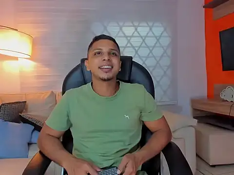 andy stars  online show from 10/22/25, 02:44