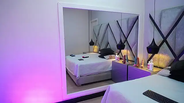 AriaWillss online show from 12/05/25, 12:04