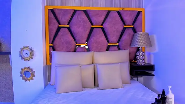 BritneyWalkers online show from 12/16/25, 11:58